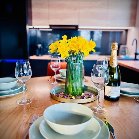 White Glove Deluxe Kapitanska Appartamento