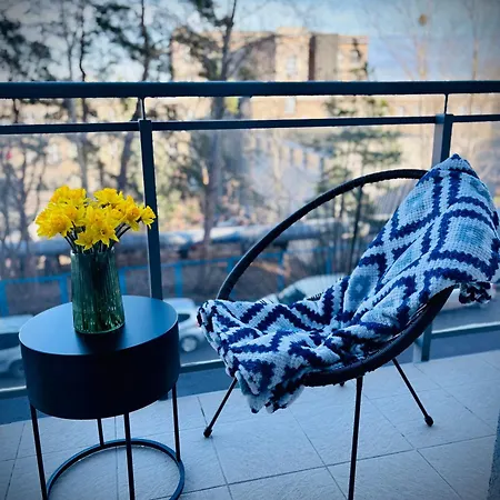 White Glove Deluxe Kapitanska *