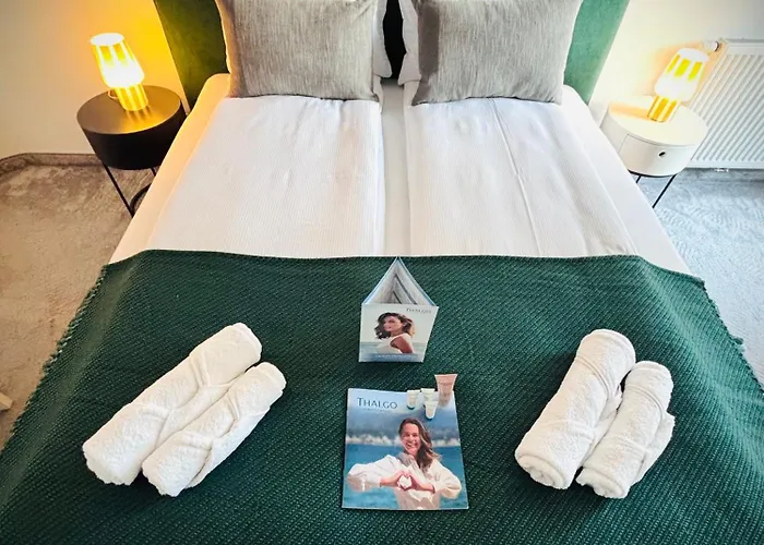 White Glove Deluxe Kapitanska Gdynia